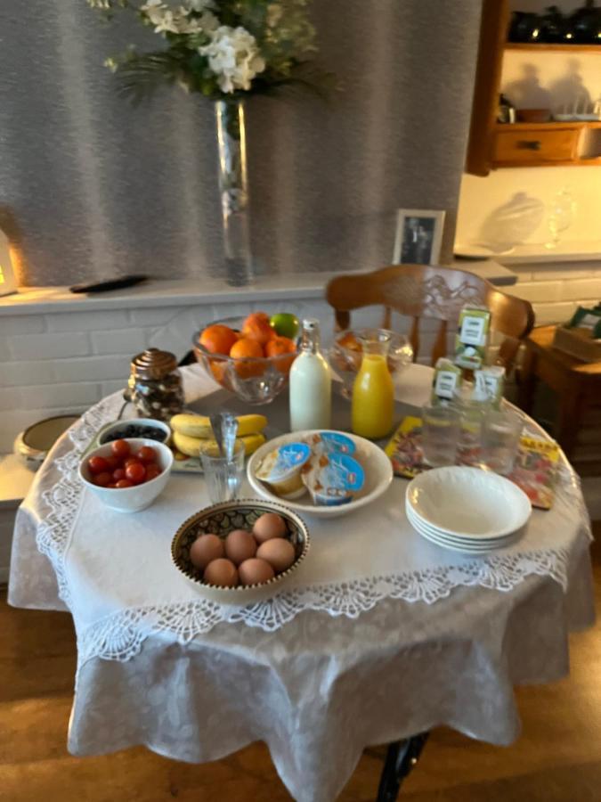 Southend Airport Bed & Breakfast 罗奇福德 外观 照片