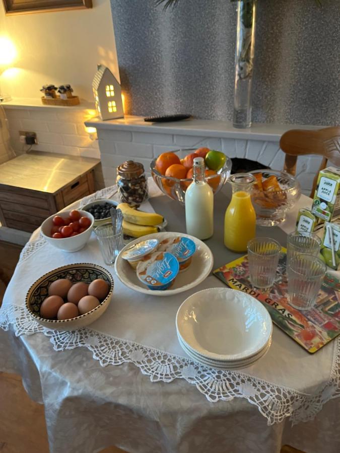 Southend Airport Bed & Breakfast 罗奇福德 外观 照片