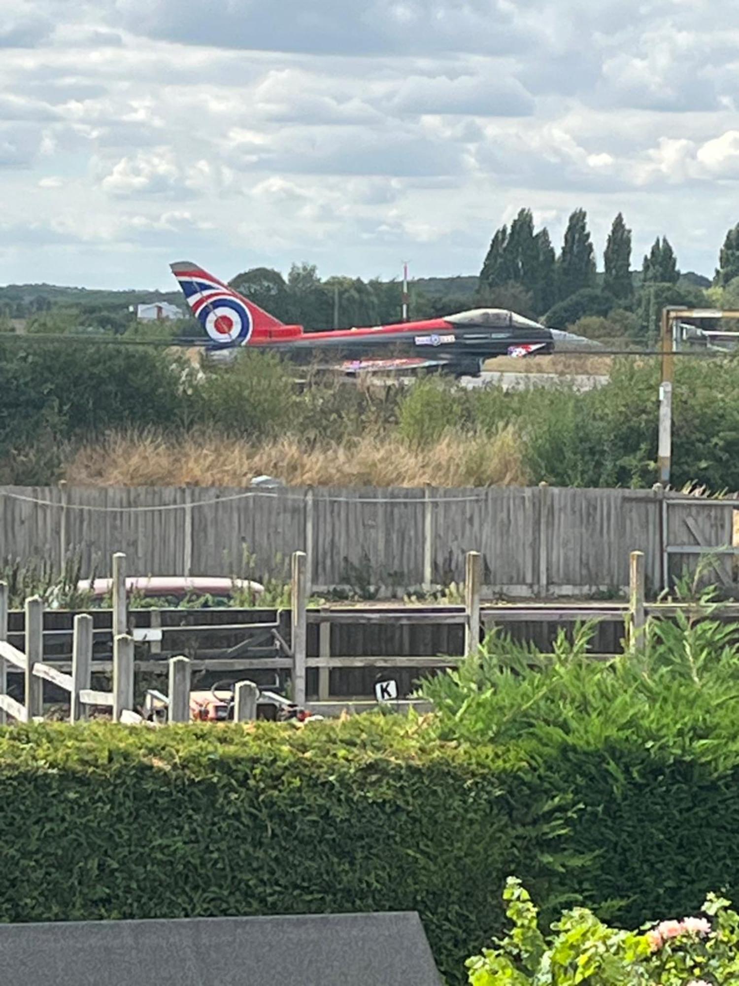 Southend Airport Bed & Breakfast 罗奇福德 外观 照片
